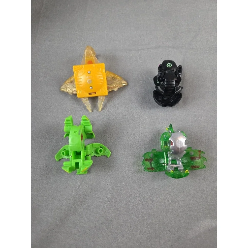 BAKUGAN EVOLUTIONS Battle Strike 4 Pack Blitz Fox, Stinger, Collossus,‎ Pegatrix